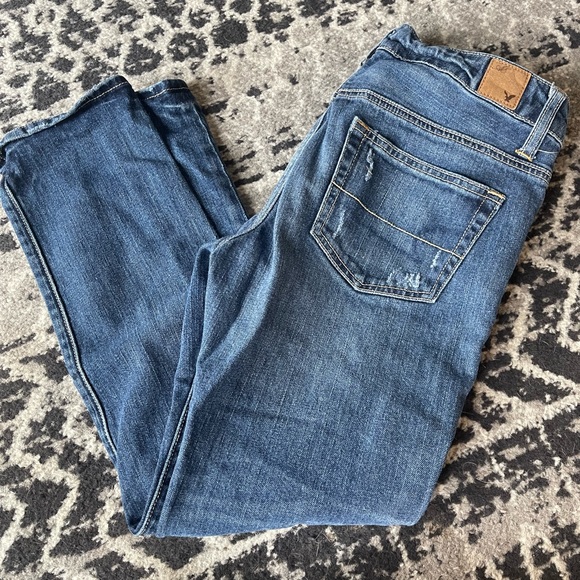 AE Mom Jeans - Picture 1 of 3